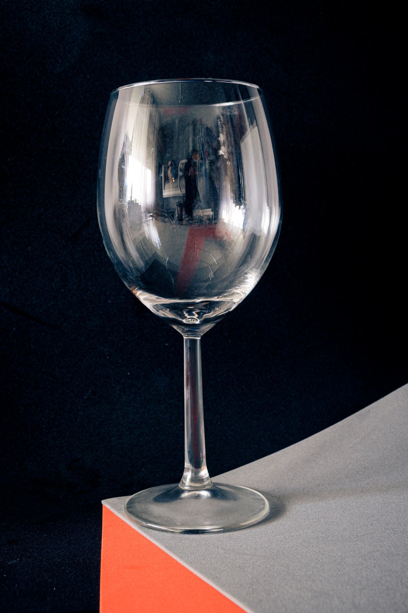 Elegant glassware suitable for monogram engraving